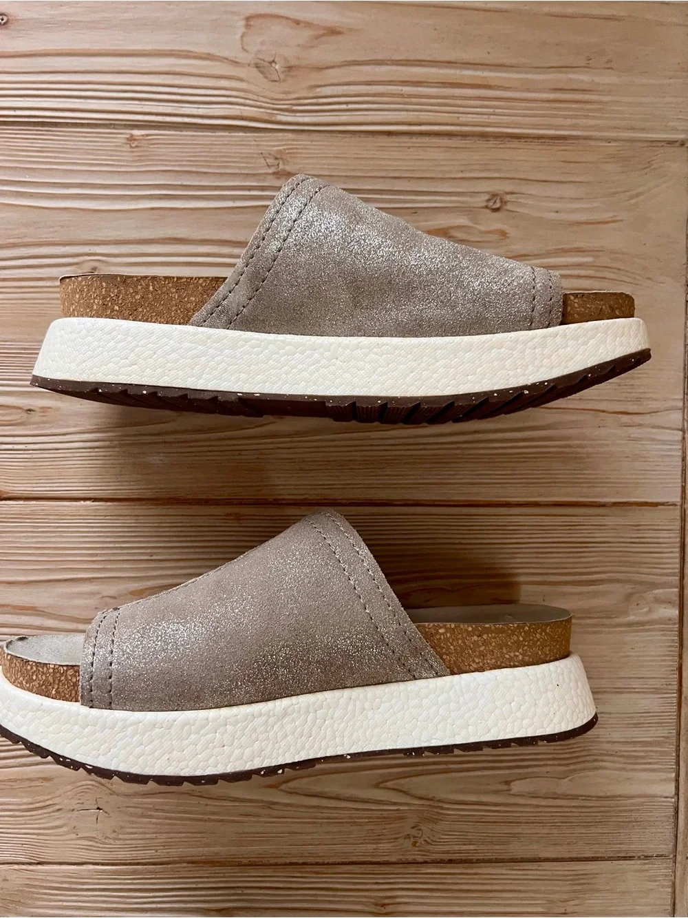 OTBT Metallic Slide Sandals Size 7 | Taupe Gold Comfort Platform Slides - Picture 3 of 7